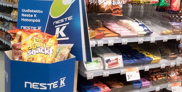 Yeni satış noktası， Neste K istasyonunda satışları 7/24 hızlandırıyor